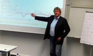 Read more about the article We thank Prof. Belke for his class “Economics and Finance”