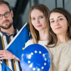 Read more about the article Aus dem Herzen des Europäischen Parlaments – Fragen und Antworten mit Lena Düpont, MEP